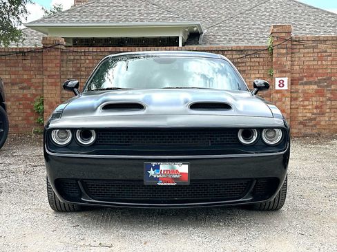 Used 2023 Dodge Challenger SRT Hellcat w/ Driver Convenience Group RWD image 2