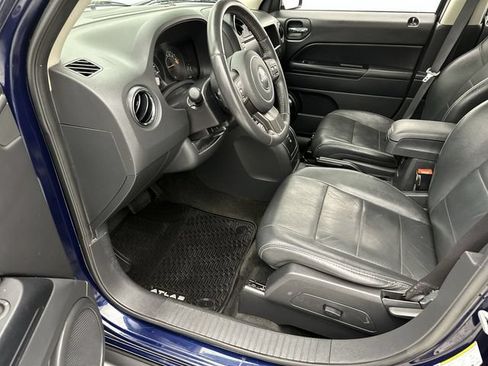Used 2016 Jeep Patriot High Altitude FWD image 11