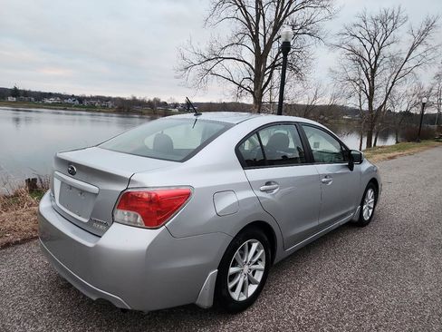 Used 2012 Subaru Impreza 2.0i Premium w/ All-Weather Pkg AWD/4WD image 5
