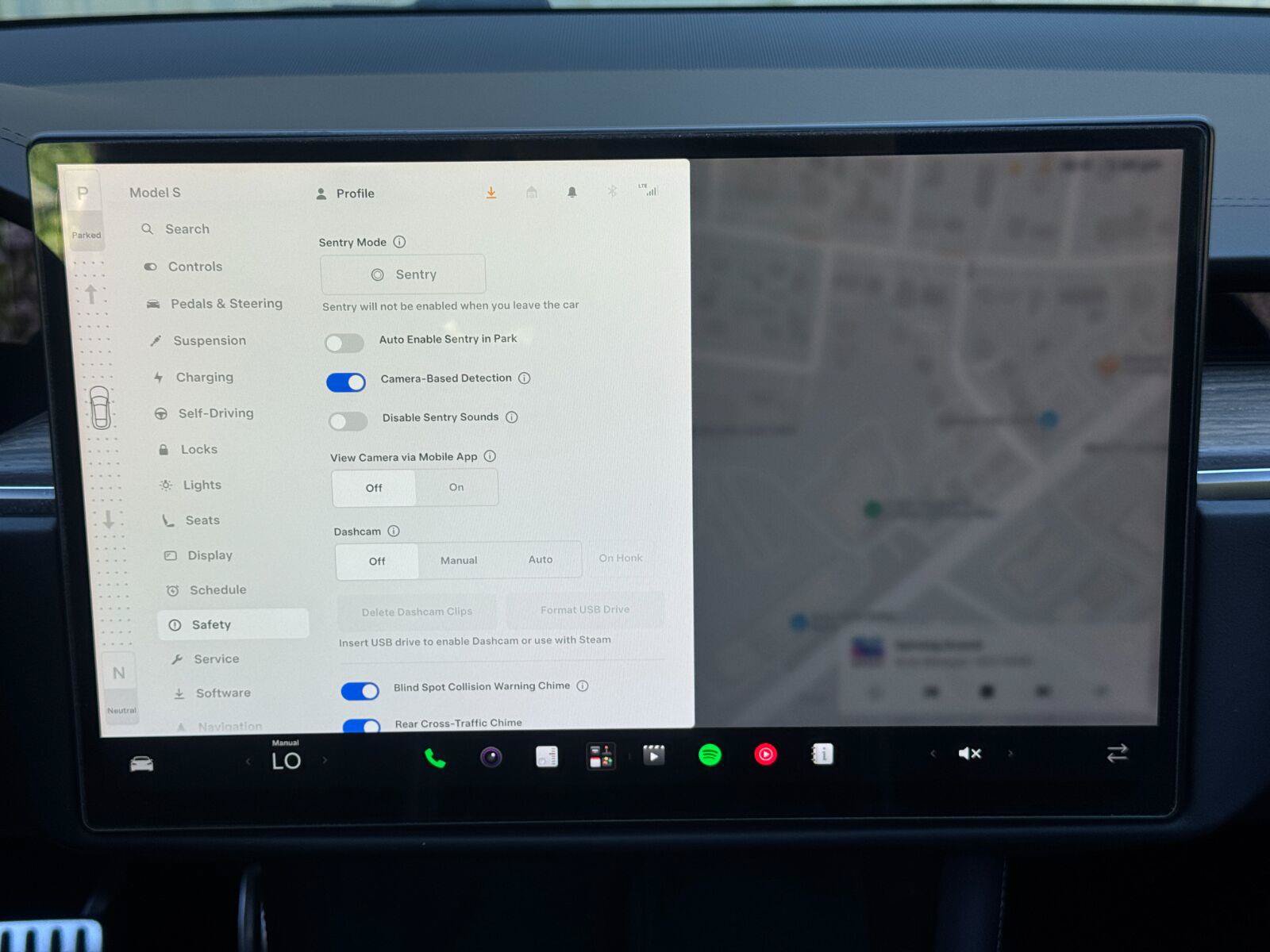 Used 2022 Tesla Model S AWD/4WD image 30