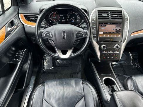 Used 2019 Lincoln MKC Select FWD image 15