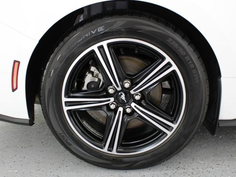 Used 2025 Ford Mustang Premium RWD image 83