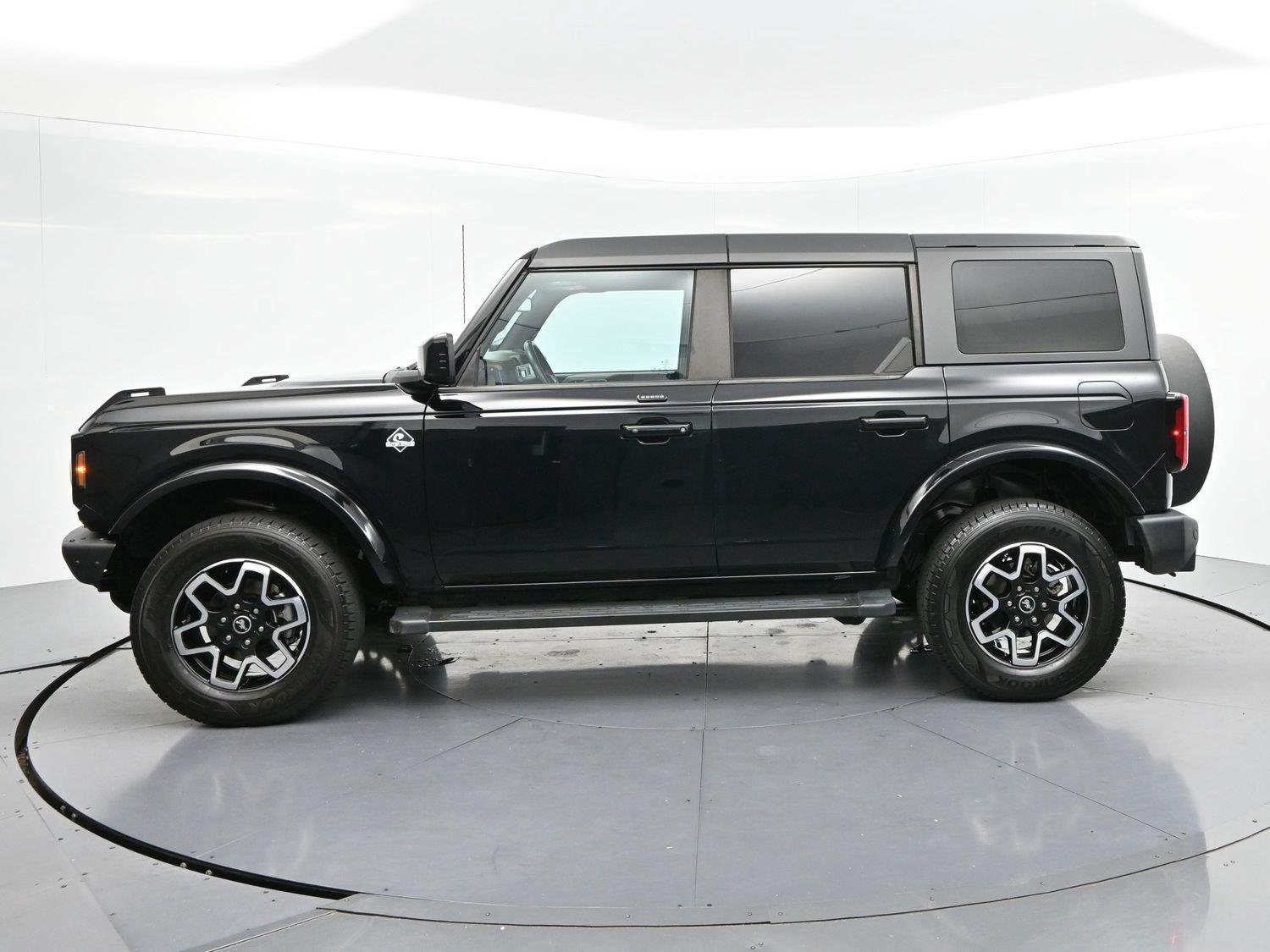 Used 2022 Ford Bronco Outer Banks AWD/4WD image 4