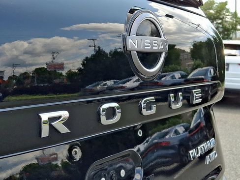 Used 2023 Nissan Rogue Platinum w/ Platinum Premium Package AWD/4WD image 31