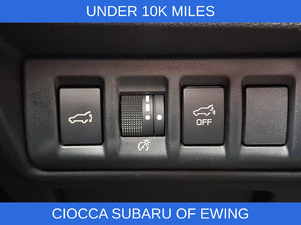 Used 2025 Subaru Outback Limited AWD/4WD image 27