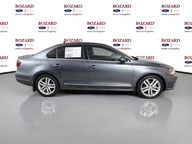 Used 2017 Volkswagen Jetta SEL FWD image 9