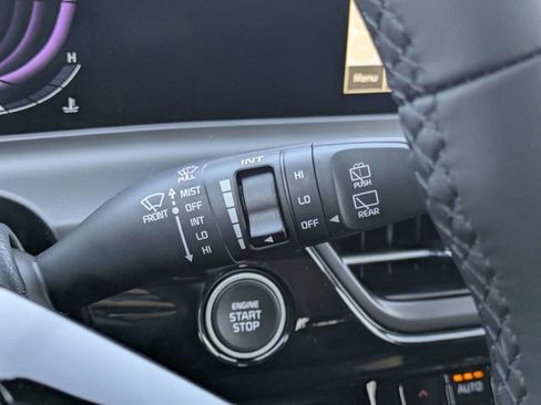 New 2026 Kia Seltos S FWD image 28