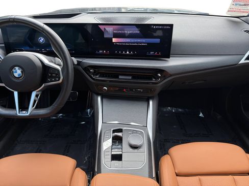 Used 2025 BMW 230i 230i w/ M Sport Package image 11