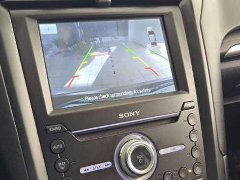 Used 2019 Ford Fusion Titanium image 23