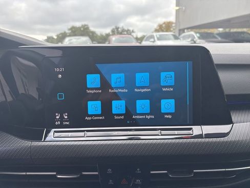 Used 2024 Volkswagen Golf R image 20