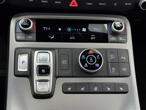 Used 2024 Hyundai Palisade Calligraphy image 23