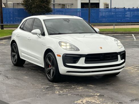 Used 2022 Porsche Macan S AWD/4WD image 3