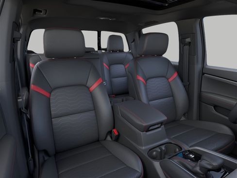 New 2025 Chevrolet Colorado Z71 w/ Midnight Edition image 16