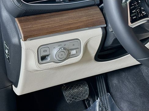 New 2026 Mercedes-Benz GLE 450 4MATIC Coupe image 10