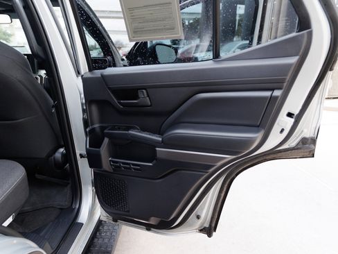 Used 2025 Toyota 4Runner Limited image 33