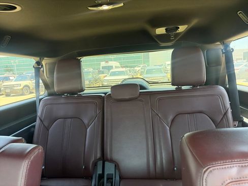 Used 2023 Ford Expedition Max Limited AWD/4WD image 24