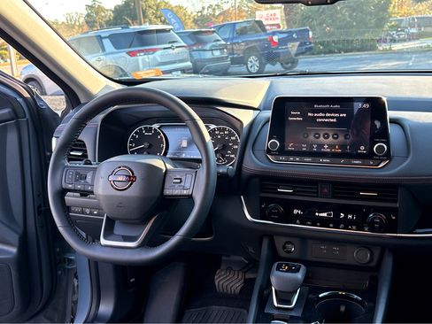 Used 2025 Nissan Rogue SV w/ Rock Creek Premium Package image 12