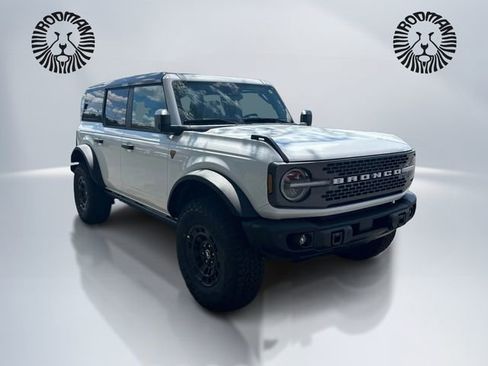 New 2026 Ford Bronco Badlands AWD/4WD image 3
