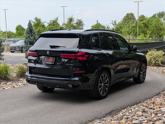 Used 2025 BMW X5 xDrive40i w/ M Sport Package AWD/4WD image 5