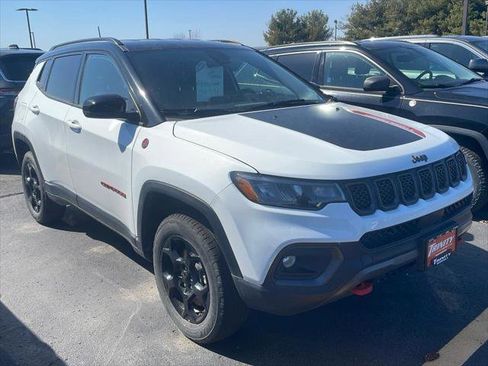 Certified 2024 Jeep Compass Trailhawk image 1