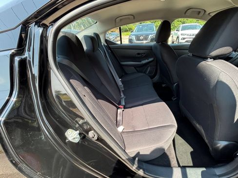 Used 2025 Nissan Sentra S FWD image 35