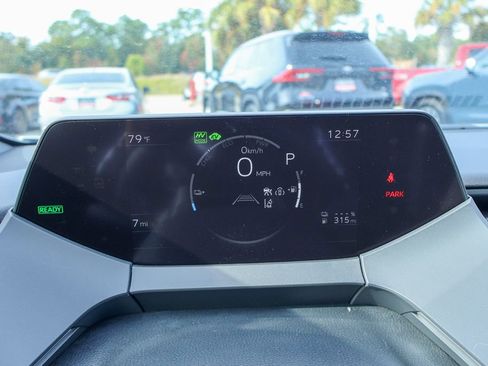New 2026 Toyota Prius Plug-In Hybrid FWD image 9