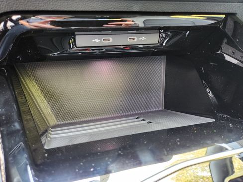 New 2025 Volkswagen GTI Autobahn image 32