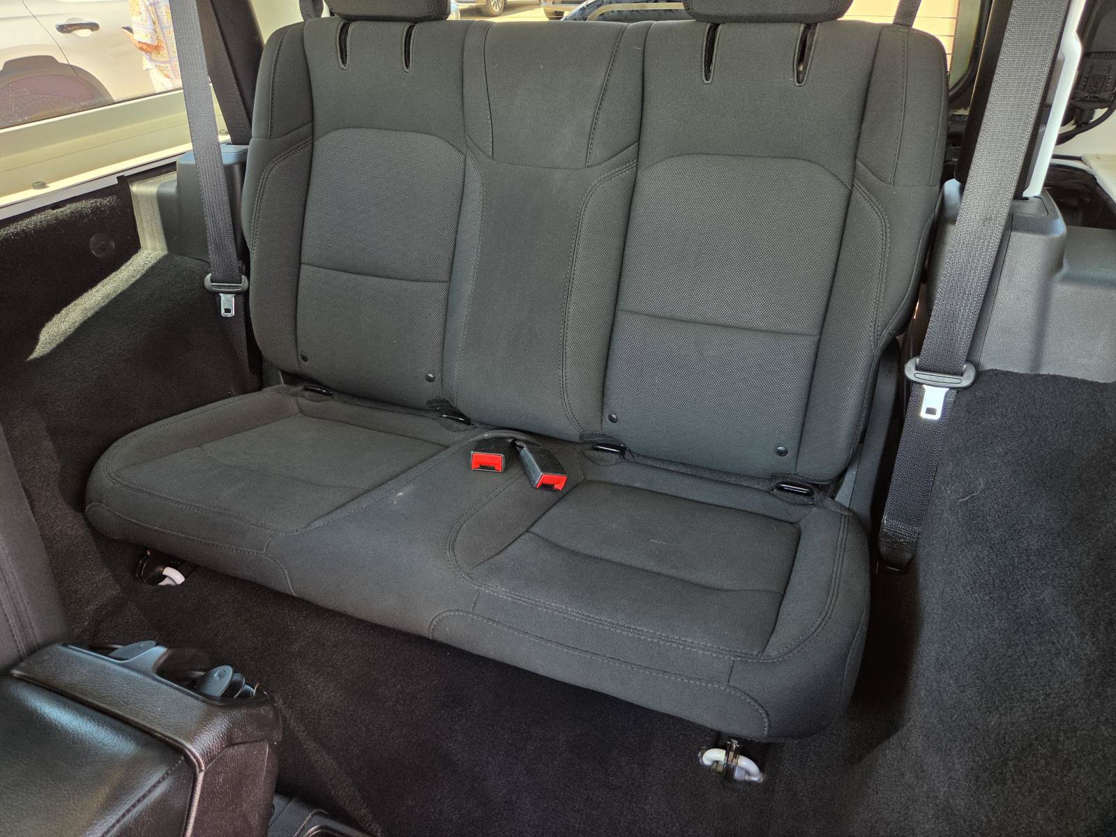 Used 2020 Jeep Wrangler Sport AWD/4WD image 13