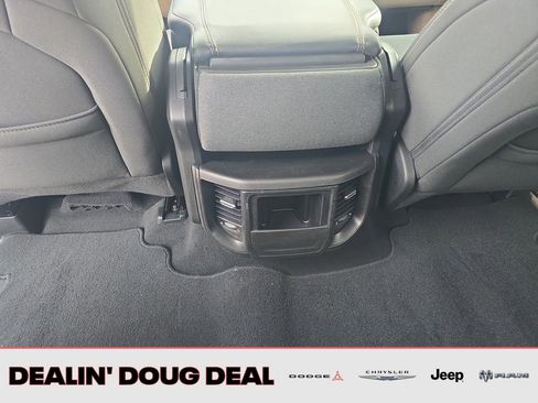 Used 2019 RAM 1500 Big Horn image 25