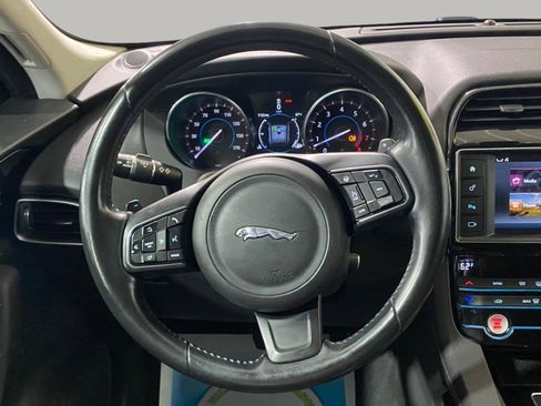 Used 2017 Jaguar F-PACE Prestige AWD/4WD image 13