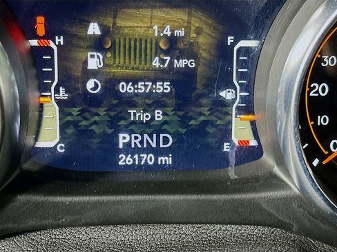 Used 2021 Jeep Wrangler Sport S image 19