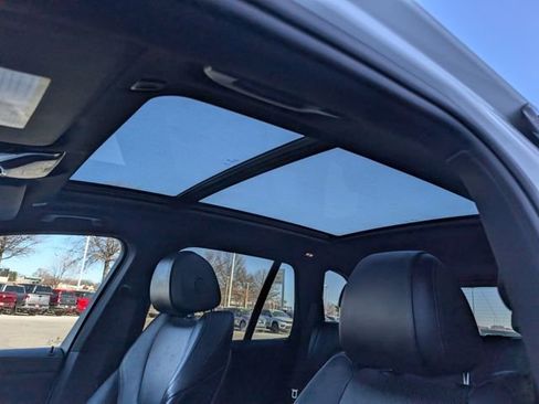 Used 2021 BMW X5 xDrive40i image 3