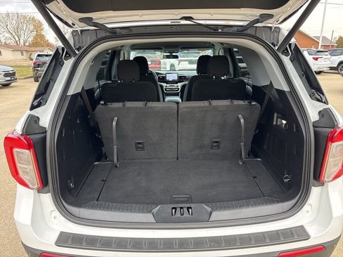 Used 2021 Ford Explorer XLT w/ Class III Trailer Tow Package image 23