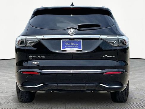 Used 2023 Buick Enclave Avenir w/ Avenir Technology Package AWD/4WD image 4