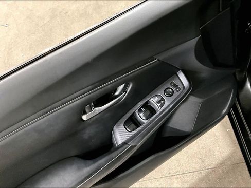 Used 2020 Nissan Sentra S image 35