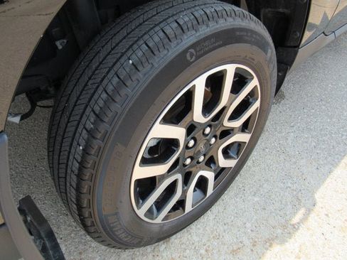 Used 2024 Ford Maverick Lariat w/ 4K Tow Package AWD/4WD image 35