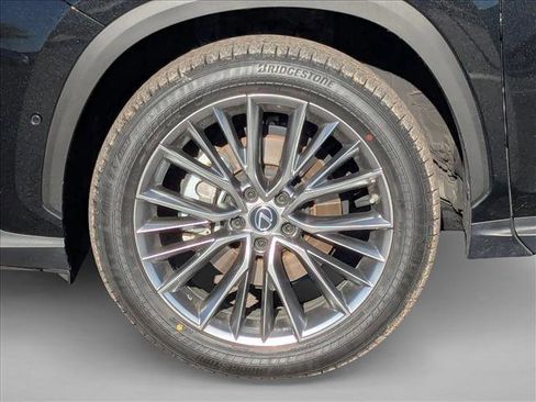 Used 2022 Lexus NX 300h AWD image 14