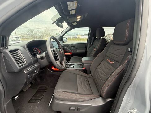 Used 2024 Nissan Frontier Pro-X w/ Pro Convenience Package image 12