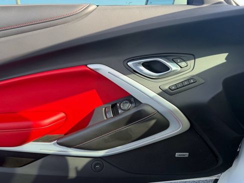 Certified 2021 Chevrolet Camaro SS RWD image 30