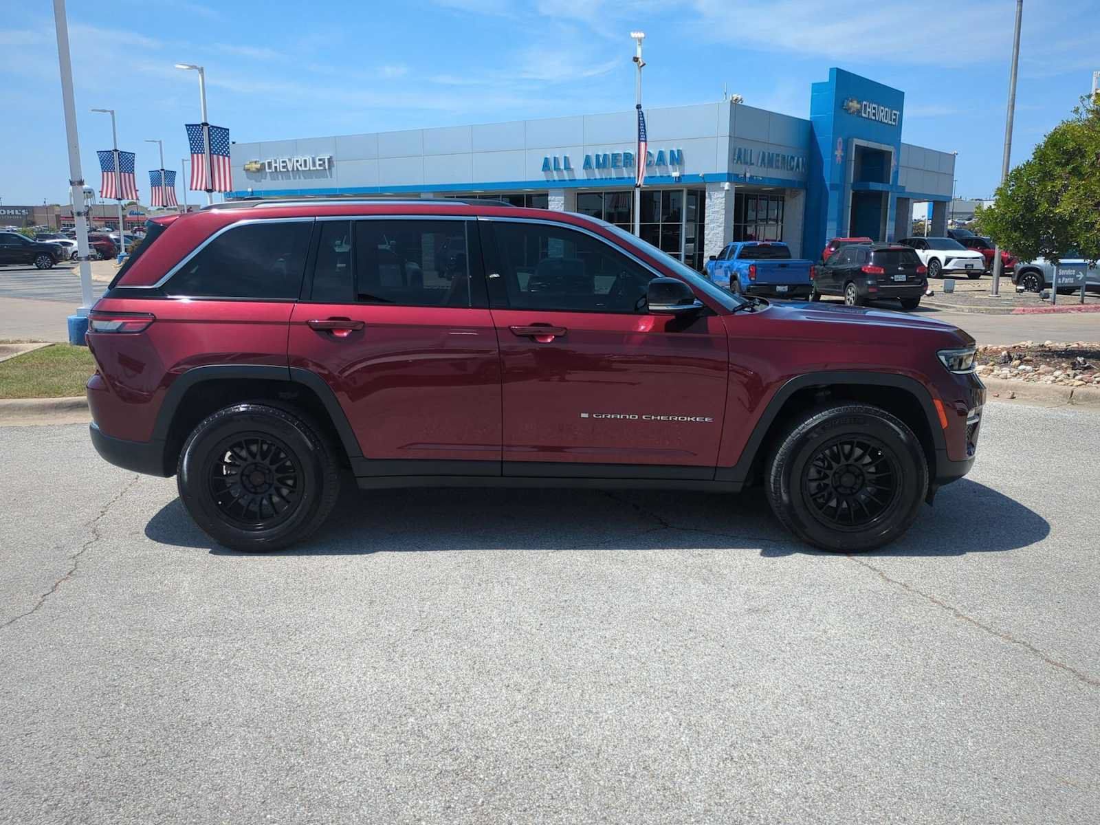 Used 2023 Jeep Grand Cherokee Limited RWD image 9