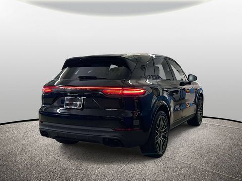 Used 2023 Porsche Cayenne Platinum Edition AWD/4WD image 7