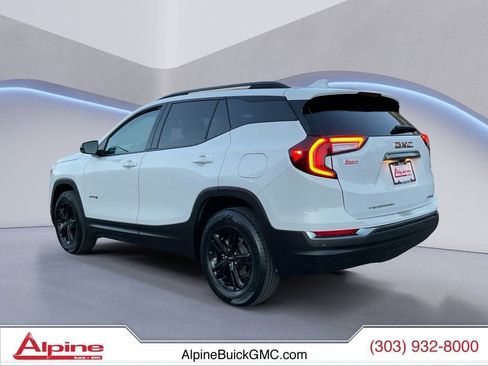 Used 2024 GMC Terrain AT4 image 3