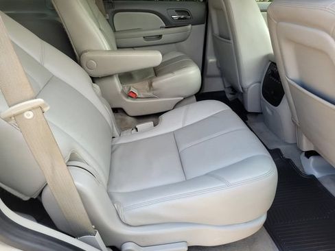 Used 2013 Chevrolet Tahoe LT w/ Texas Edition RWD image 13