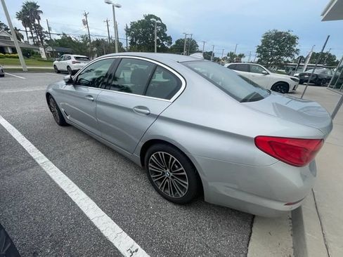 Used 2019 BMW 530i w/ Convenience Package RWD image 3
