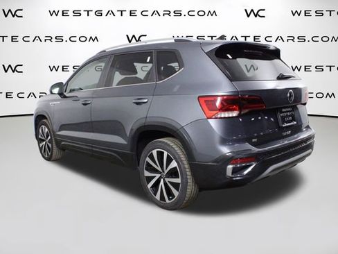 Used 2022 Volkswagen Taos SE image 5