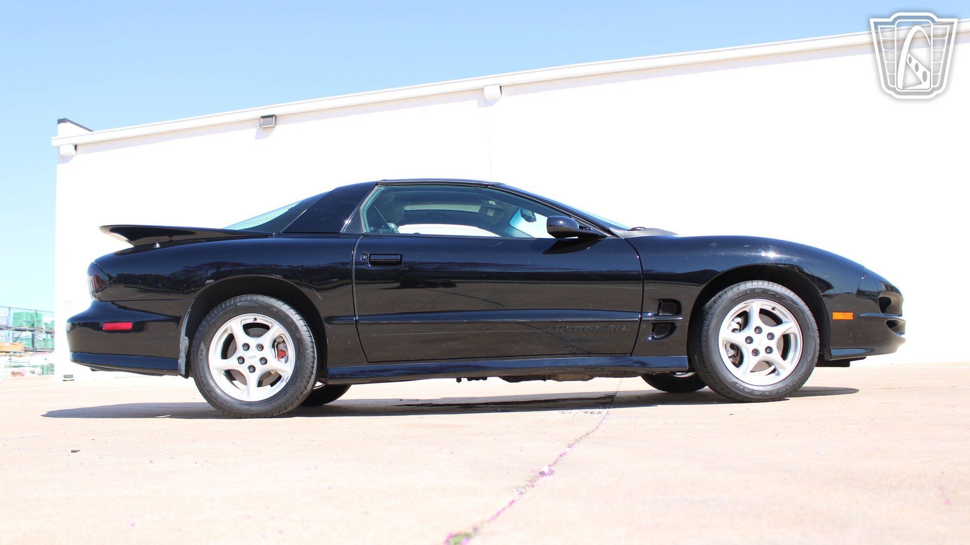 Used 1999 Pontiac Firebird Formula w/ Security Pkg RWD image 6