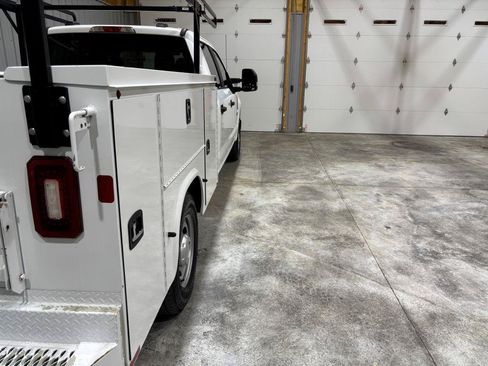 Used 2022 Ford F250 XL w/ Power Equipment Group RWD image 10