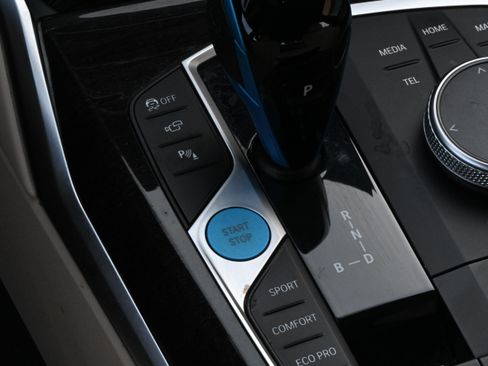 Certified 2023 BMW i4 eDrive35 w/ Premium Package image 20