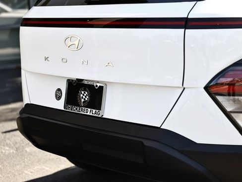 Used 2026 Hyundai Kona SEL Sport FWD image 8