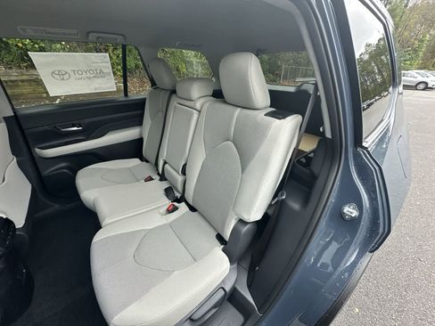 Used 2026 Toyota Grand Highlander LE image 24